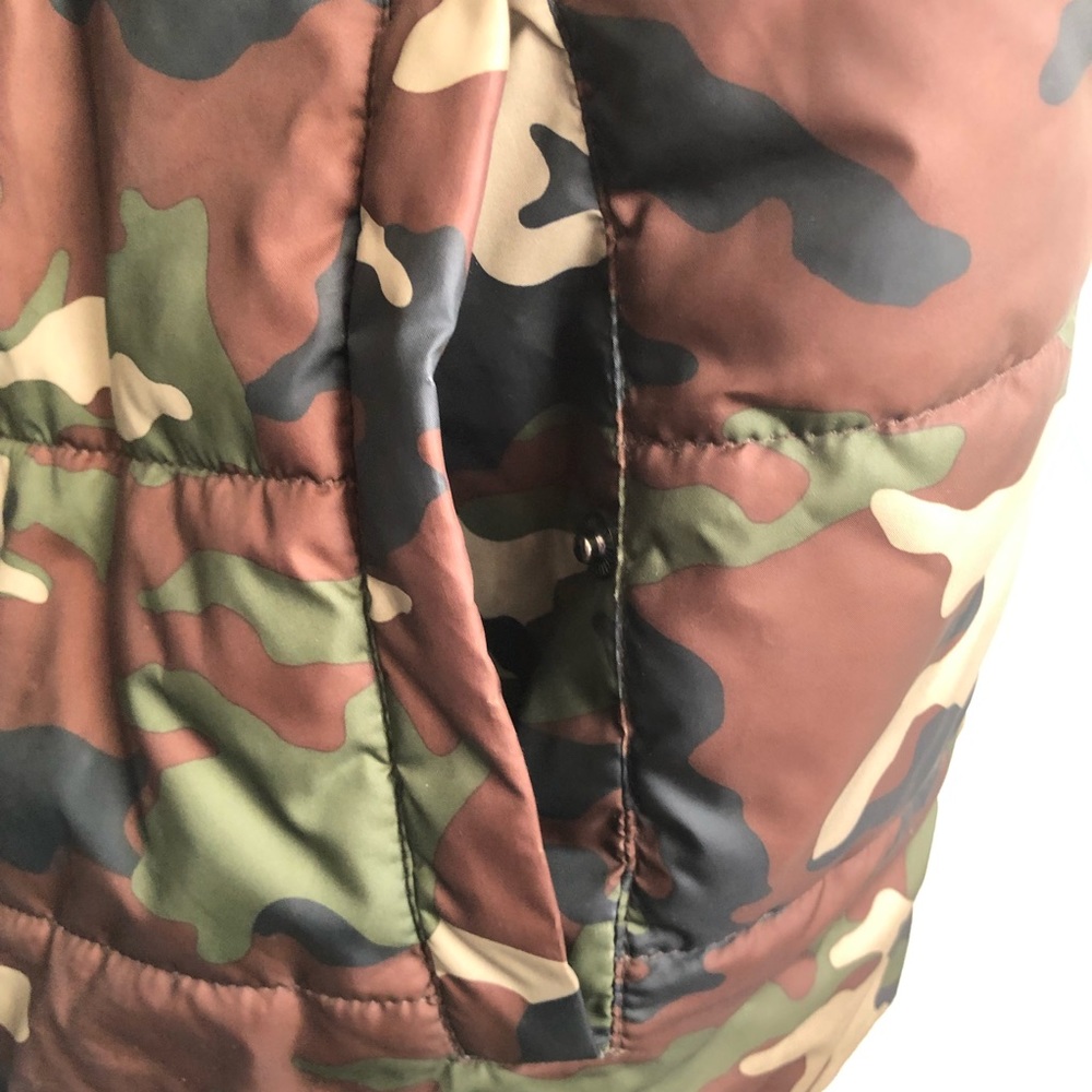Swiss Tech Vest Puffer Camo Camouflage Wings Patch - Picture 3 of 11